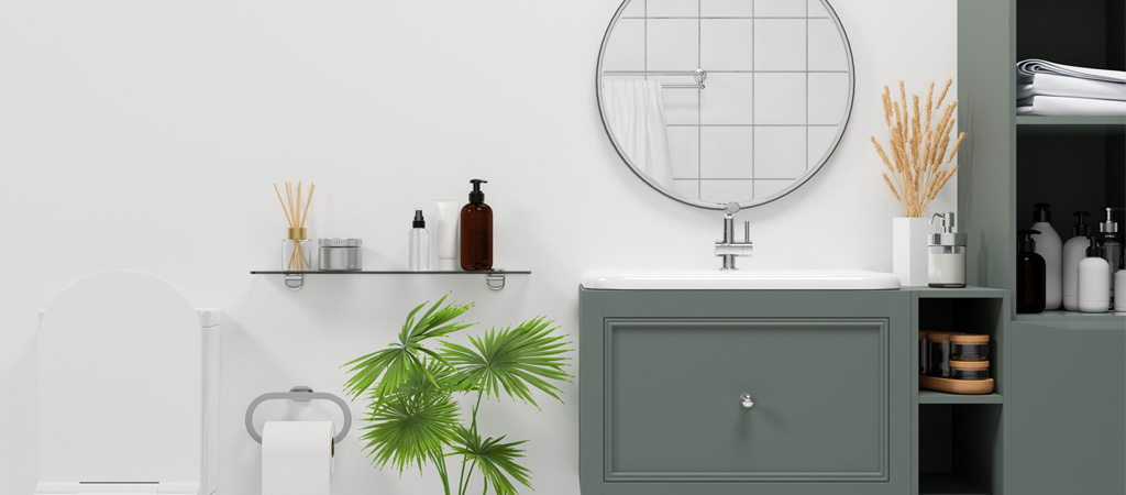 https://ortonbaths.com/wp-content/uploads/2018/07/14-decor-ideas-that-make-small-bathrooms-feel-bigger-6.jpg